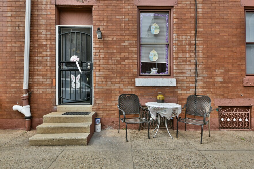 More Photos Of 2554 E Clearfield St, Philadelphia Multifamily For Sale