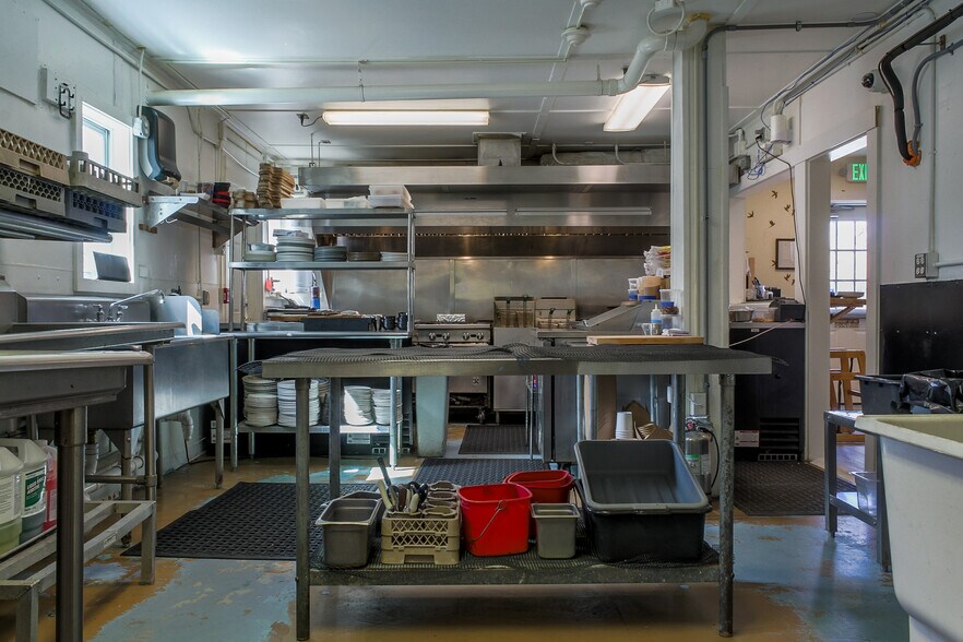 More Photos Of 424 Walnut Hill Rd, North Yarmouth Restaurant For Sale