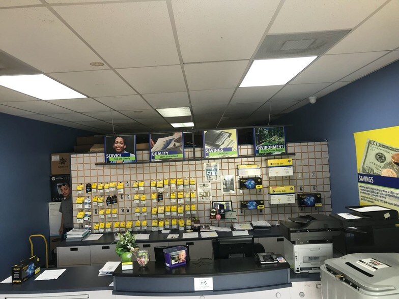 More Photos Of 10250-10352 W Sample Rd, Coral Springs Storefront Retail Office For Sale