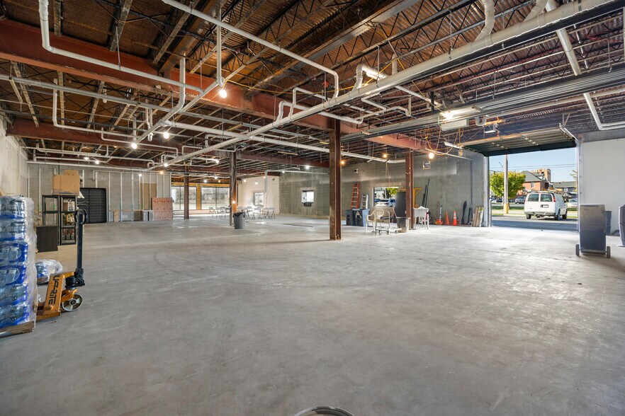 More Photos Of 419 E Market St, Sandusky Hotel For Sale