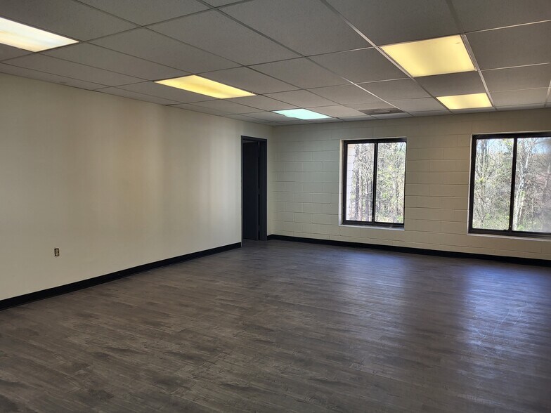 More Photos Of 1600 Agape Way, Decatur Specialty For Sale