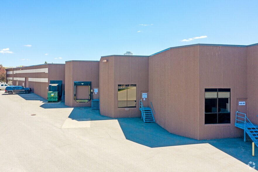 More Photos Of 111 N Cheshire Ln, Minnetonka Light Manufacturing For Lease