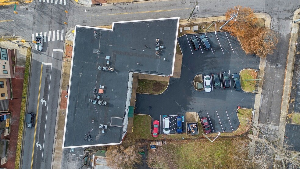 More Photos Of 946 Jefferson St, Nashville Office For Lease