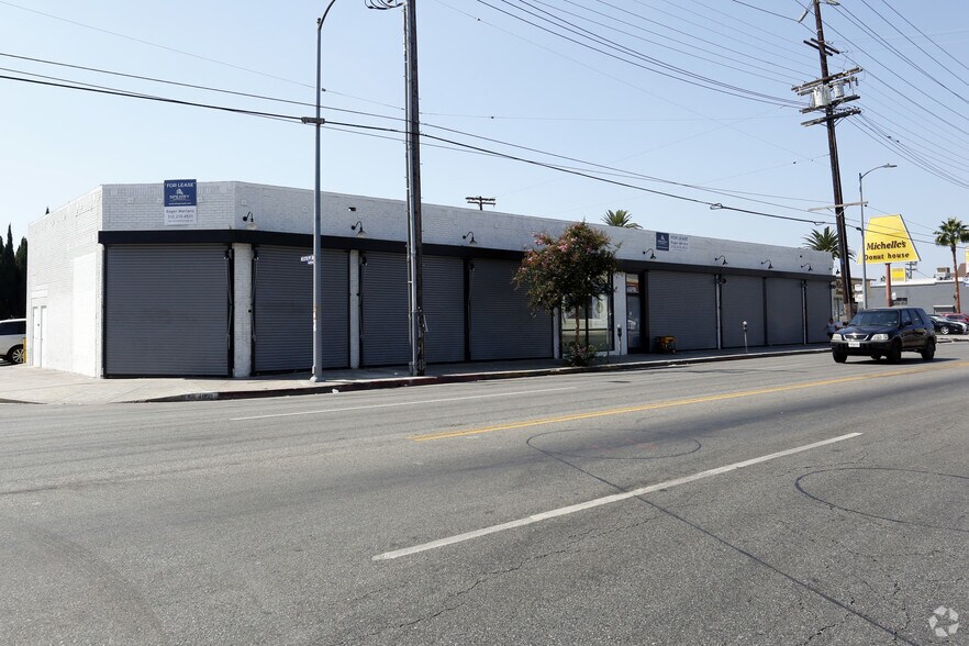 More Photos Of 4850 Santa Monica Blvd, Los Angeles Storefront For Lease