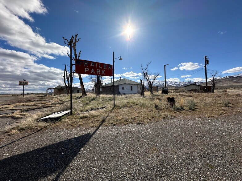 More Photos Of 5975 US Highway 95, Winnemucca Trailer Camper Park For Sale