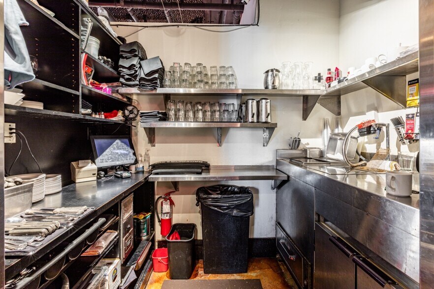 More Photos Of 890 Main St, Park City Apartments For Sale