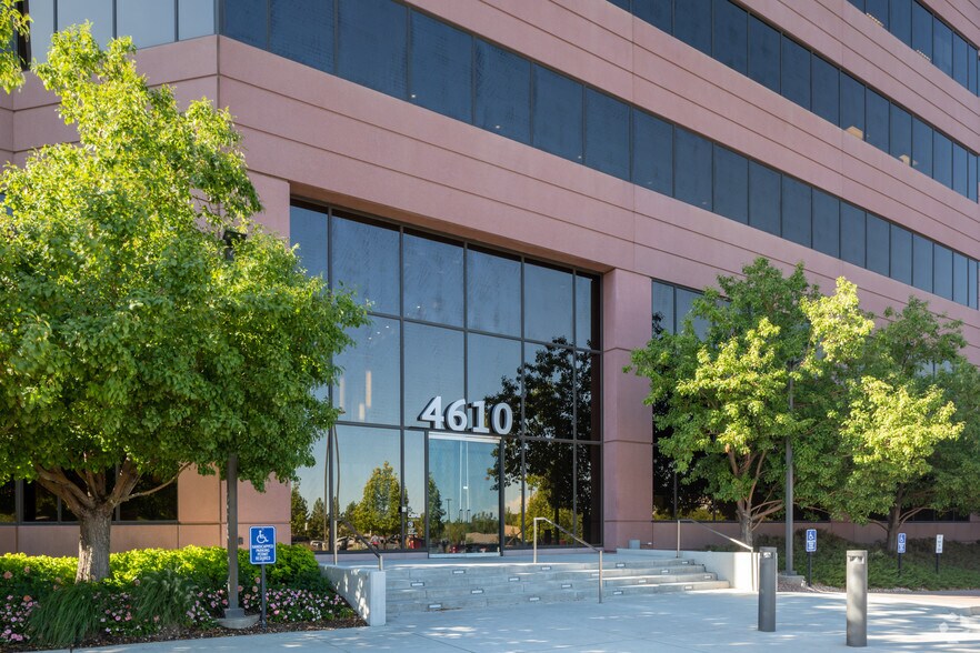 More Photos Of 4610 S Ulster St, Denver Coworking Space