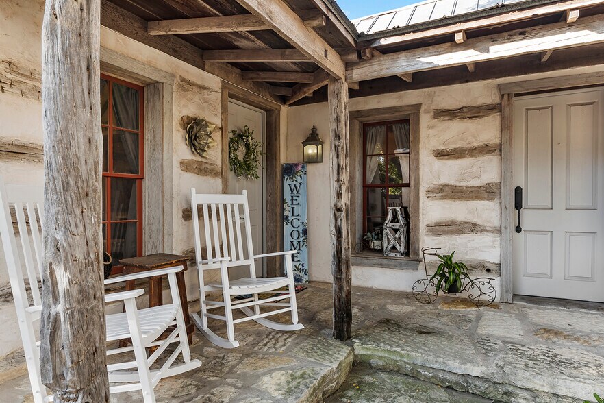 More Photos Of 104 E Austin St, Fredericksburg Storefront Retail Residential For Sale