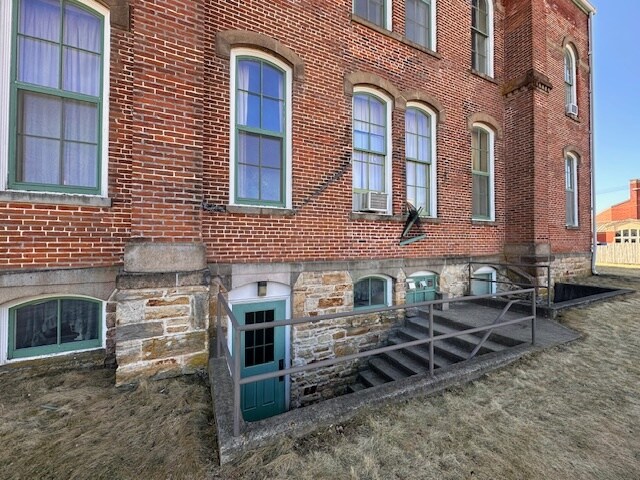 More Photos Of 223 N 4th St, Black River Falls Apartments For Sale