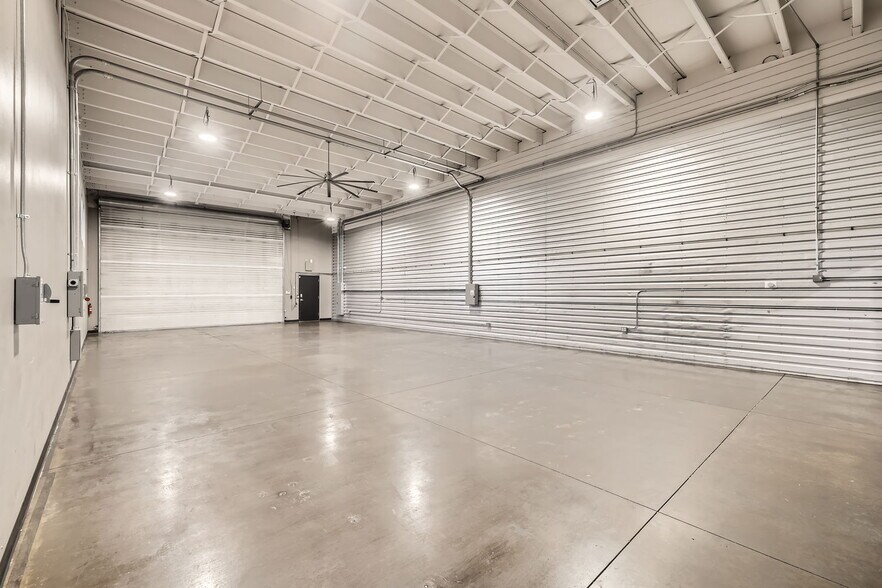 More Photos Of 9337 Commerce Center St, Highlands Ranch Showroom For Sale