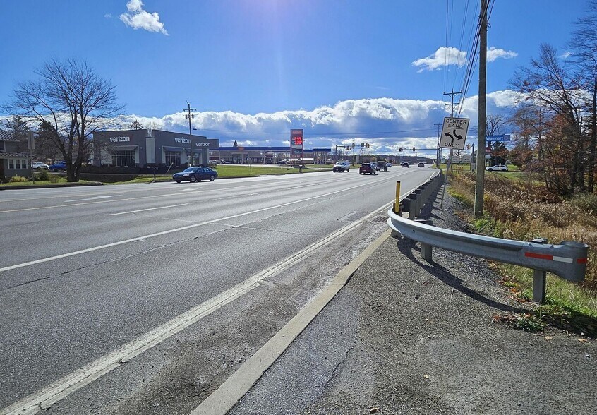 More Photos Of 1098 Million Dollar Hwy, Saint Marys Land For Sale
