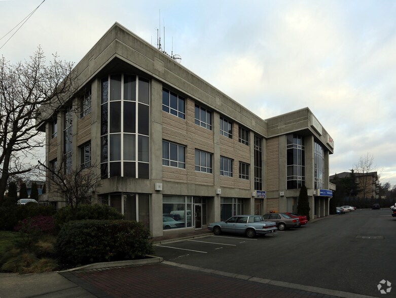 Primary Photo Of 2750 Quadra St, Victoria Office For Lease