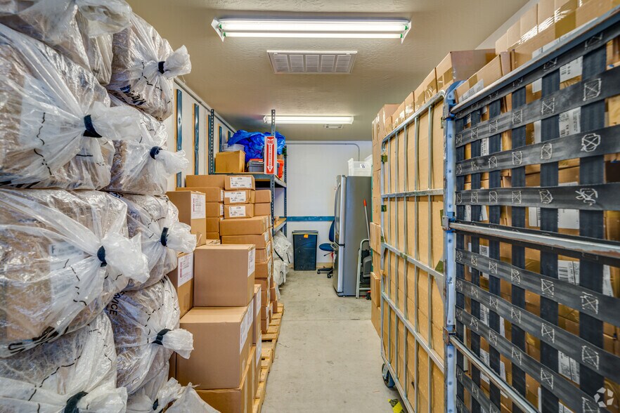 More Photos Of 711 E Carefree Hwy, Phoenix Unknown For Lease