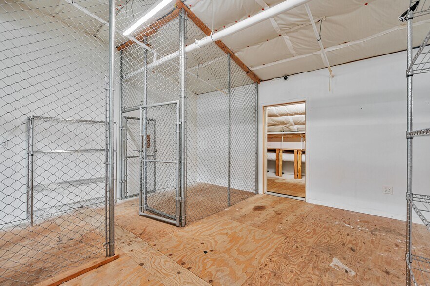 More Photos Of 1320 #1 9th St, Berkeley Industrial For Sale