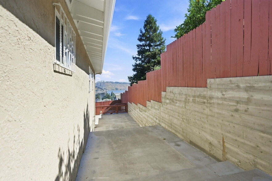 More Photos Of 1135 5th Ave, Crockett Apartments For Sale