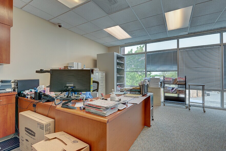 More Photos Of 855 Lehigh Ave, Union Township Office For Lease