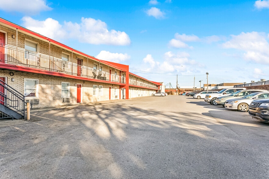 More Photos Of 3300 Garden Oaks Dr, New Orleans Apartments For Sale
