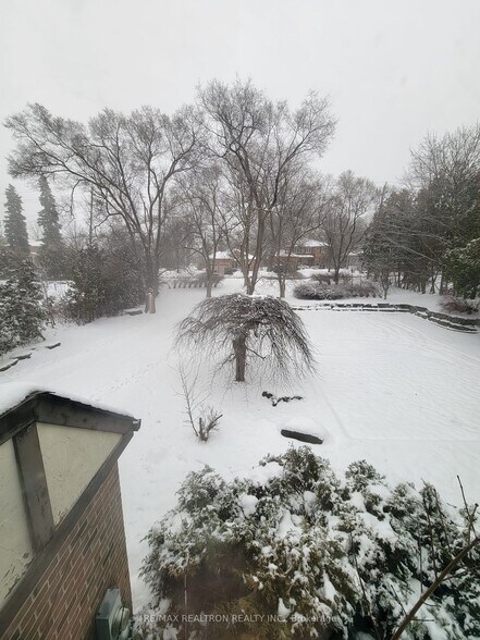 More Photos Of 16003 Yonge St, Aurora Land For Sale