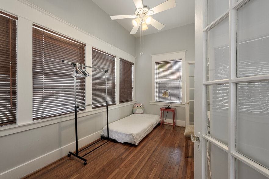 More Photos Of 3312 Crawford St, Houston Apartments For Sale