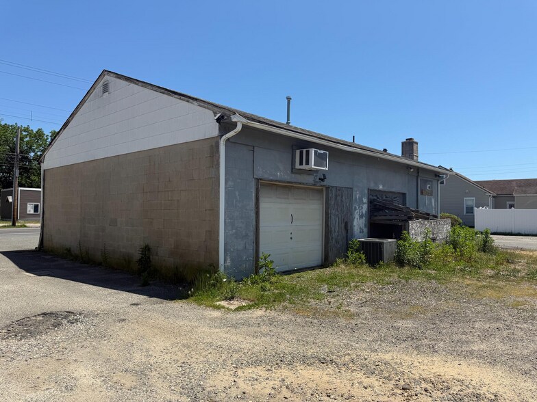 More Photos Of 63 E Bay Ave, Manahawkin Freestanding For Sale