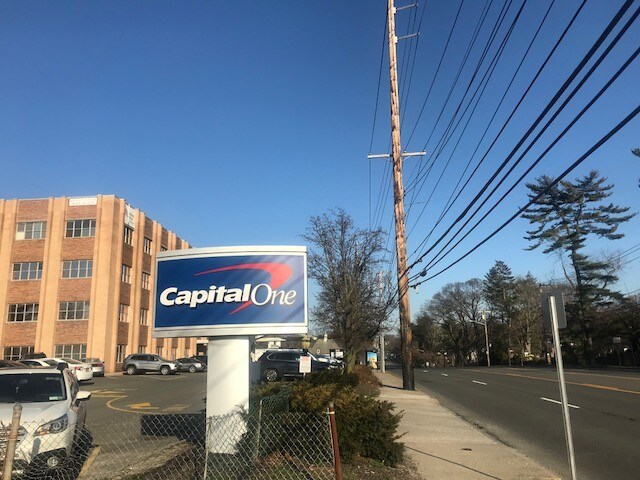 More Photos Of 1615 Northern Blvd, Manhasset Office For Lease