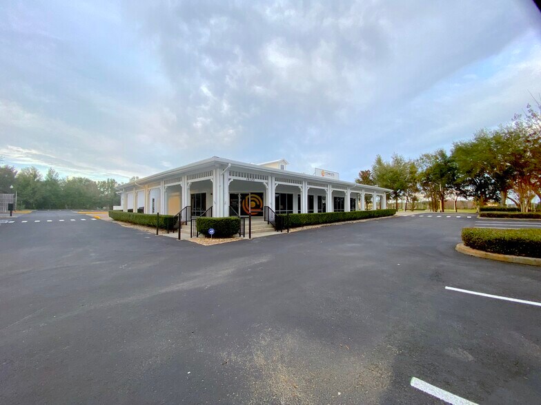 More Photos Of 16123 W Colonial Dr, Oakland Office For Lease