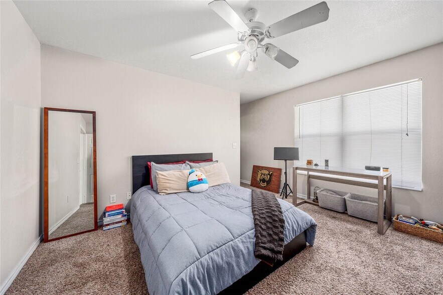 More Photos Of 2537 S 3rd St, Waco Apartments For Sale