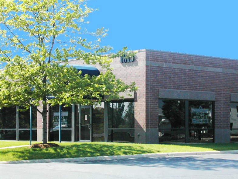 Primary Photo Of 1811-1815 W Diehl Rd, Naperville Office For Lease