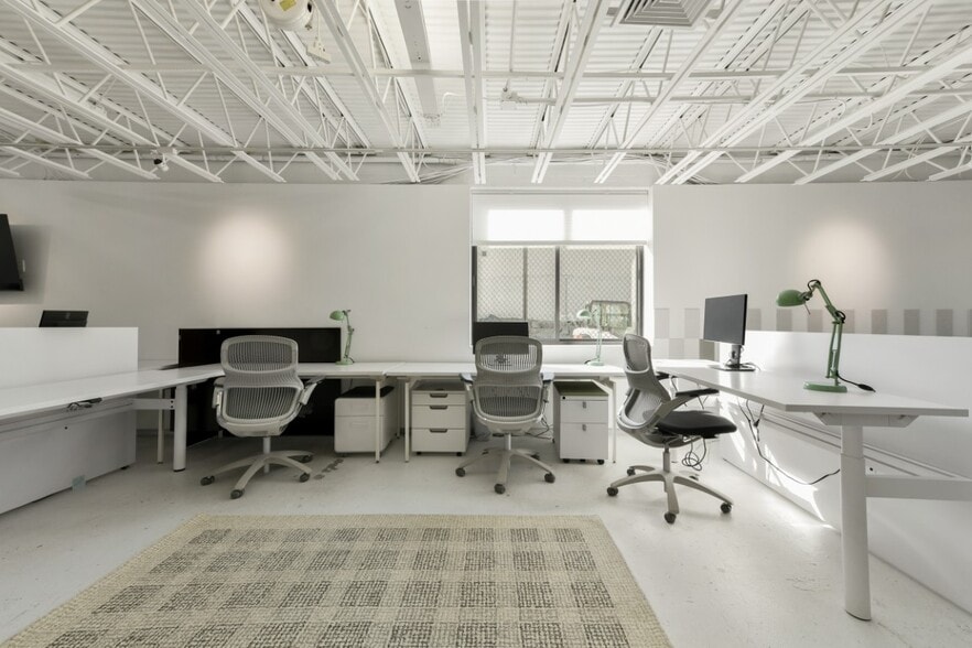 More Photos Of 555 E 2nd St, South Boston Loft Creative Space For Lease