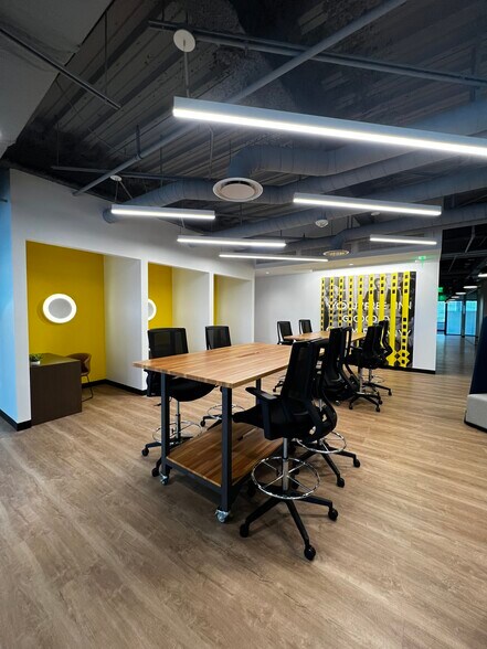 More Photos Of 3060 Williams Dr, Fairfax Office For Lease