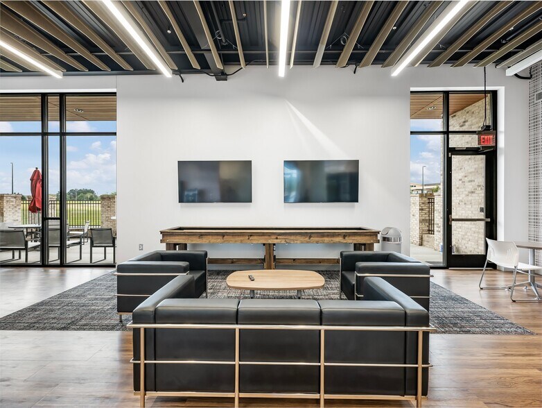 More Photos Of 100 Highpoint Park Way, Braselton Office For Lease