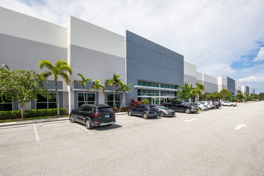 More Photos Of 401 N Cleary Rd, West Palm Beach Unknown For Lease