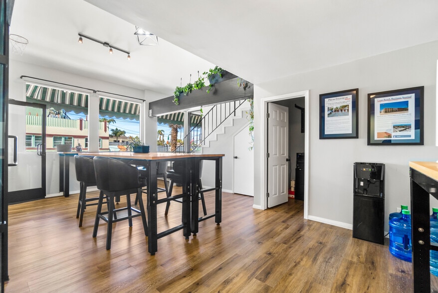 More Photos Of 2734 E Broadway, Long Beach Loft Creative Space For Sale