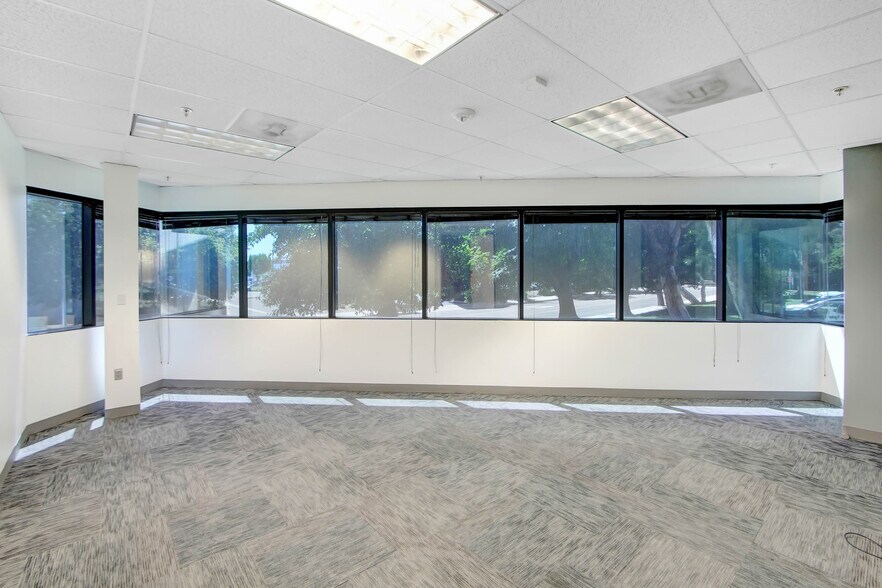 More Photos Of 9301 Corbin Ave, Northridge Office For Lease