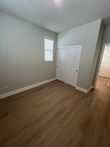 More Photos Of 3005 Cochran St, Simi Valley Specialty For Lease