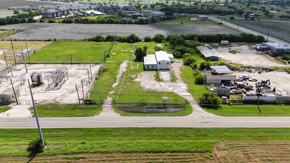 More Photos Of 1220 S Navigation Blvd, Corpus Christi Industrial For Sale