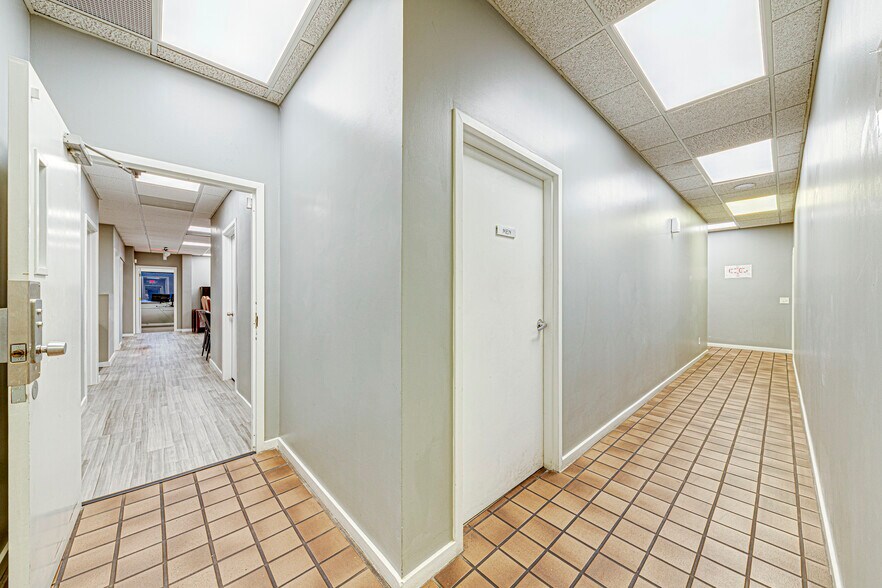 More Photos Of 890 N State Road 434, Altamonte Springs Medical For Sale