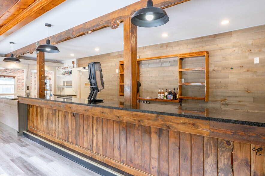 More Photos Of 944 Gibbons Hwy, Wilton Restaurant For Sale