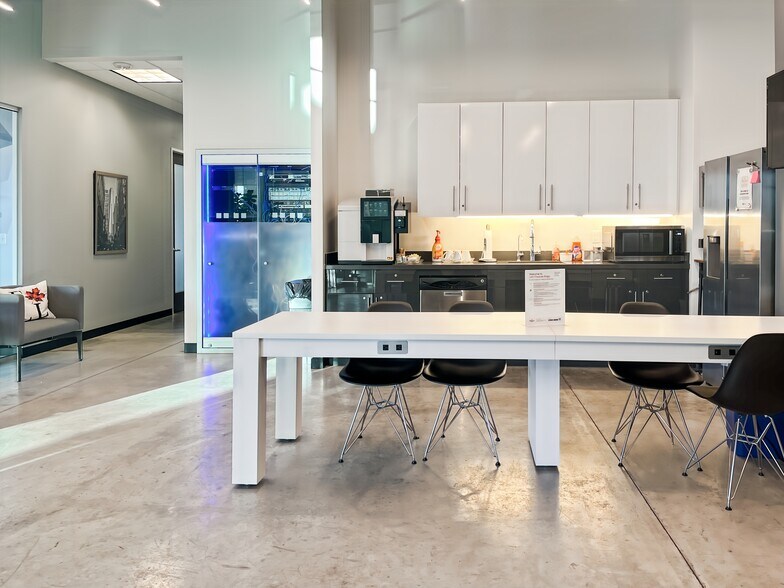 More Photos Of 3450 N Triumph Blvd, Lehi Coworking Space