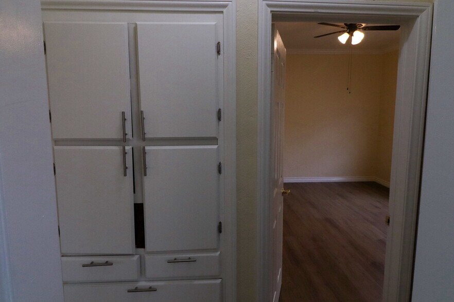 More Photos Of 921 N Lacy St, Santa Ana Apartments For Sale