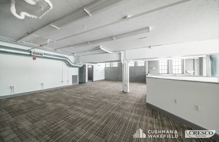 More Photos Of 10307 Detroit Ave, Cleveland Apartments For Lease