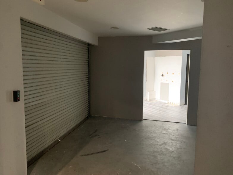 More Photos Of 14200-14238 SW 136th St, Miami Light Manufacturing For Sale