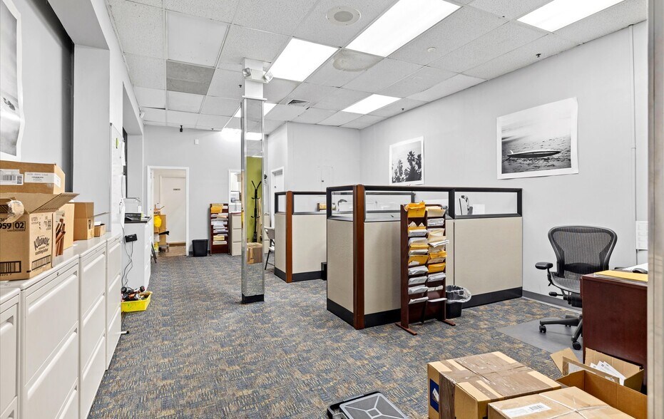 More Photos Of 37-39 Glen St, Glen Cove Office Residential For Sale