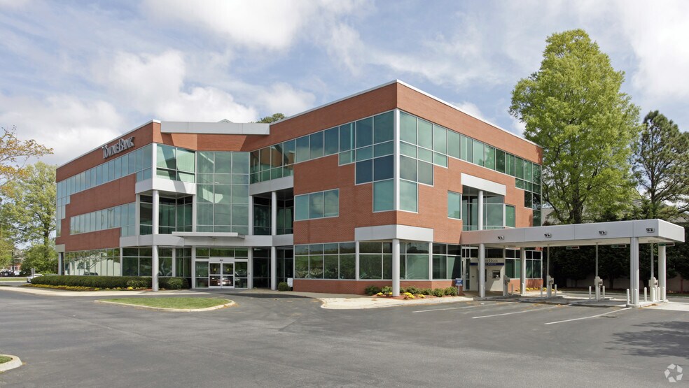 More Photos Of 984 First Colonial Rd, Virginia Beach Office For Lease