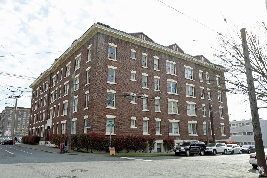 More Photos Of 119 W Roy St, Seattle Multifamily For Sale