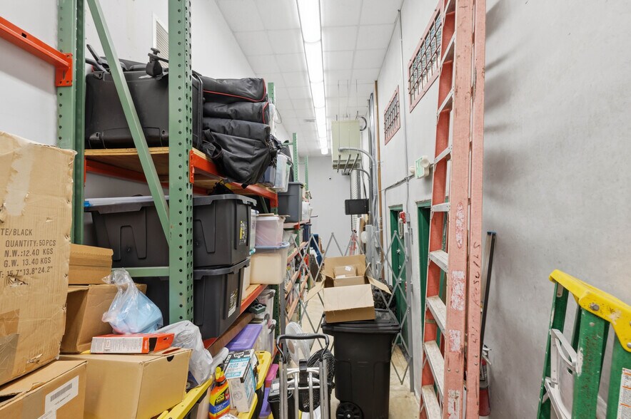 More Photos Of 731-745 Shotgun Rd, Sunrise Light Manufacturing For Sale