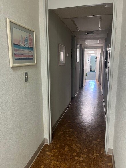 More Photos Of 835 Cesery Blvd, Jacksonville Medical For Sale