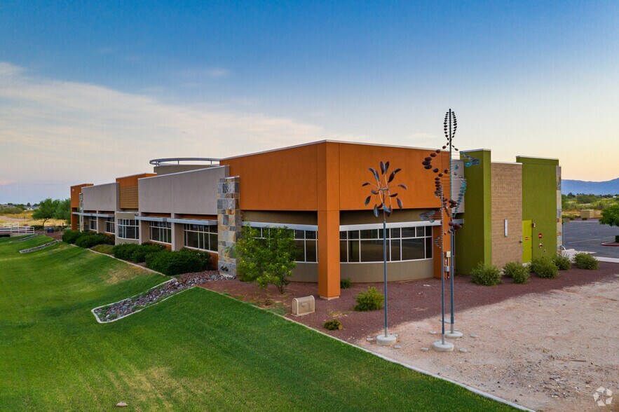 More Photos Of 15800 N Litchfield Rd, Surprise Medical For Sale