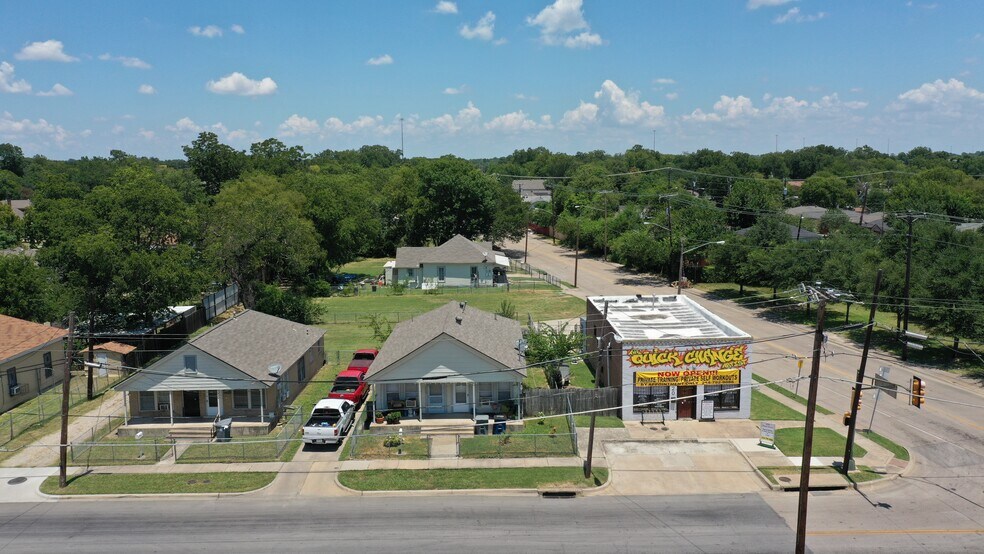 Primary Photo Of 820 S Carroll Ave, Dallas Freestanding For Lease