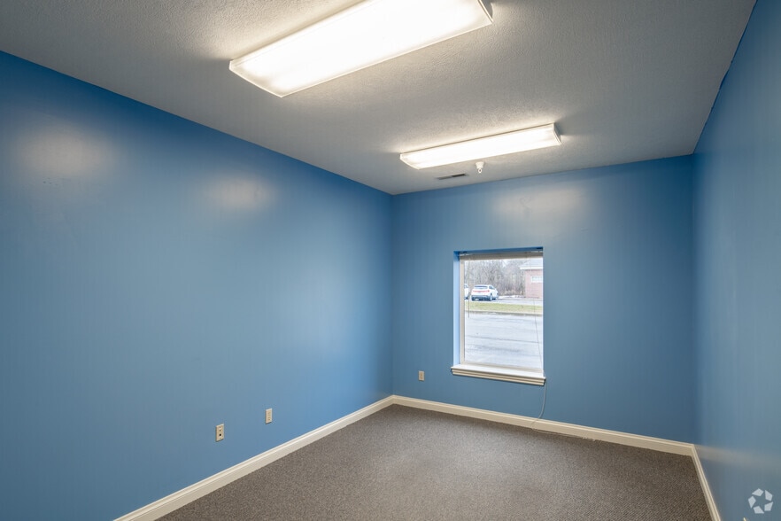 More Photos Of 4205 Charlar Dr, Holt Loft Creative Space For Sale